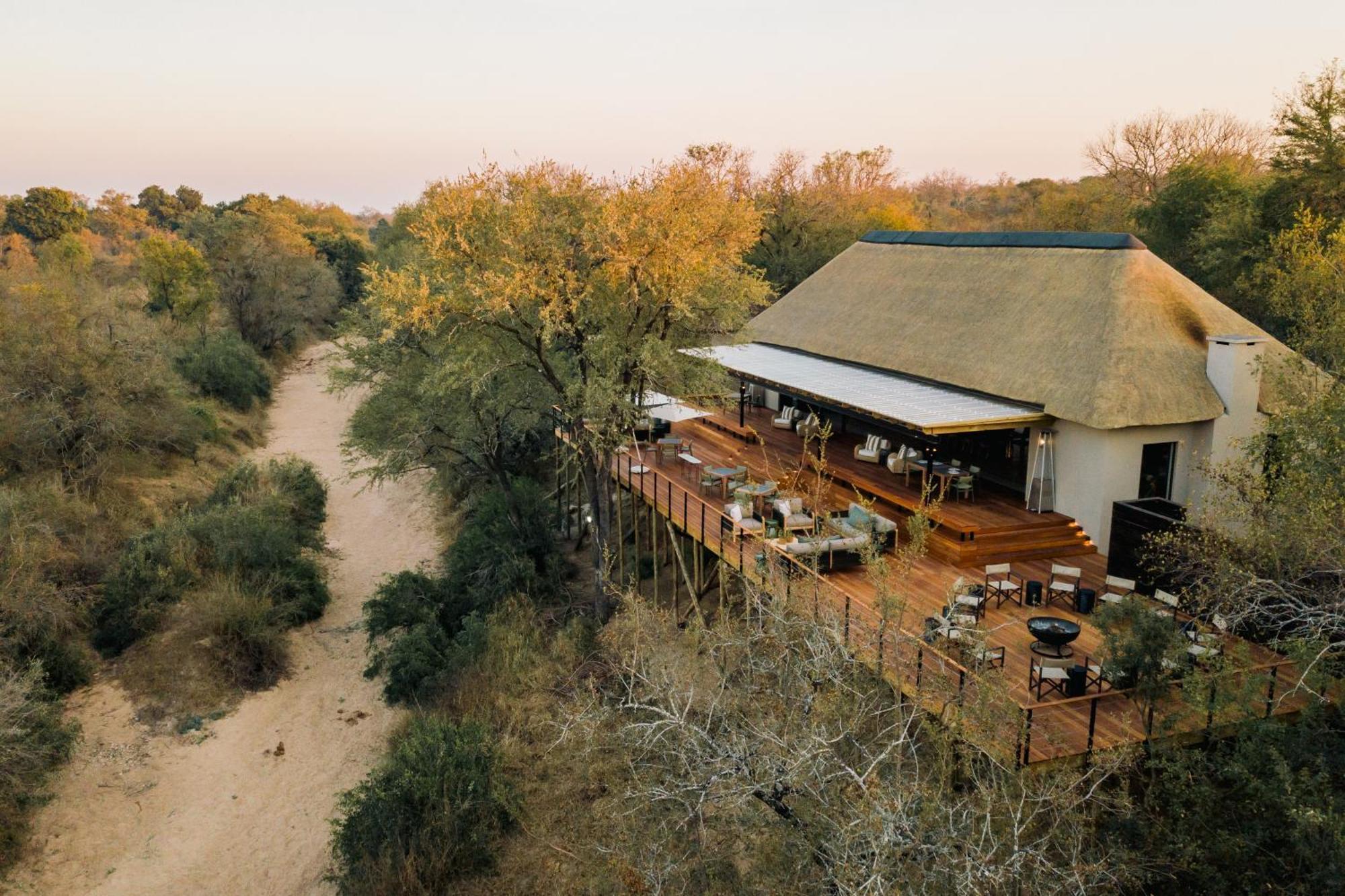 Thornybush Simbambili Lodge سابس ساند جيم ريسير المظهر الخارجي الصورة
