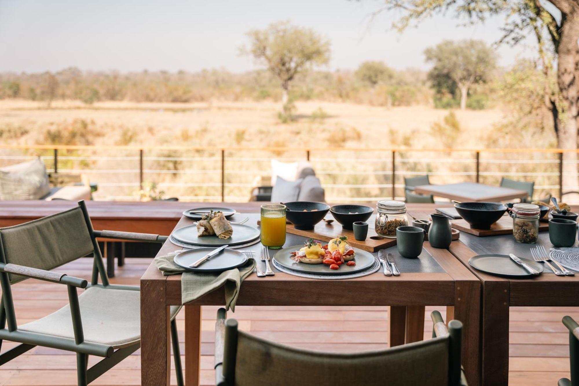 Thornybush Simbambili Lodge سابس ساند جيم ريسير المظهر الخارجي الصورة