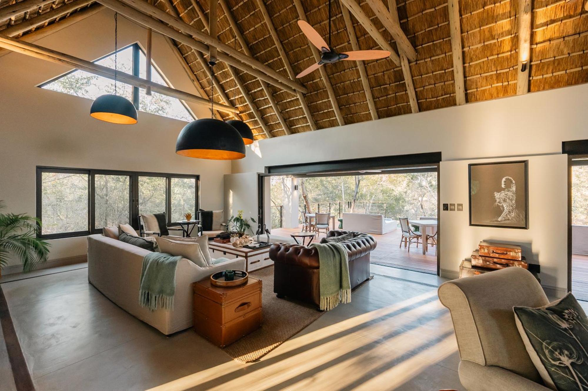 Thornybush Simbambili Lodge سابس ساند جيم ريسير المظهر الخارجي الصورة